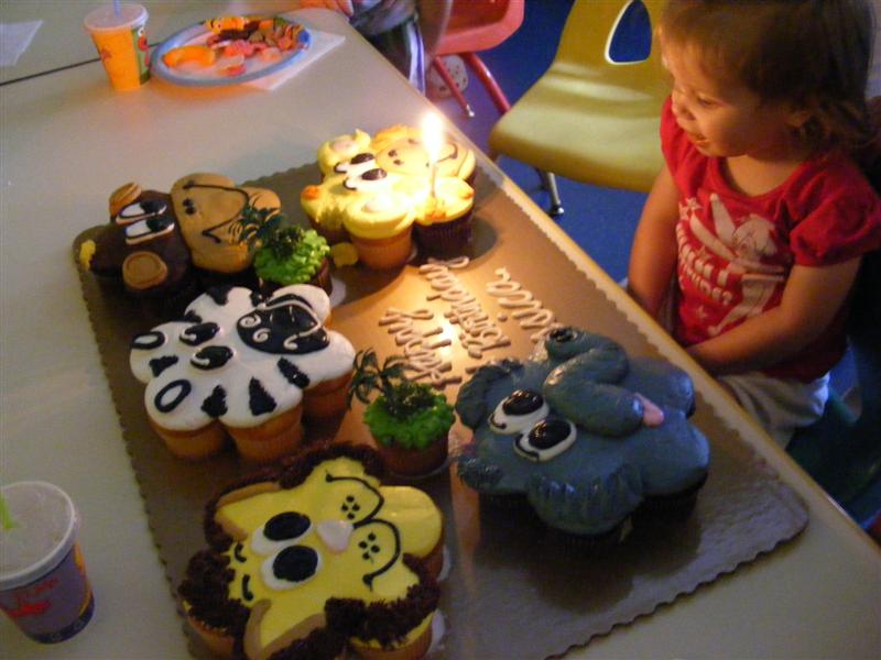 Jess2ndBDay_DALZoo (111) (Medium).JPG - Making a wish... which Alex helped me with! (He had to blow out the candles for me!)